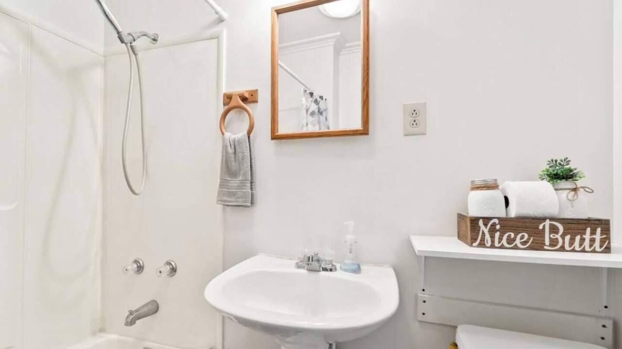 Photo of Bathroom in Marlinton