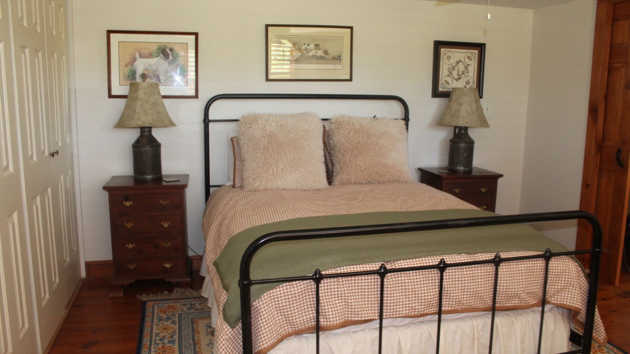 Photo of Bedroom in Calverton