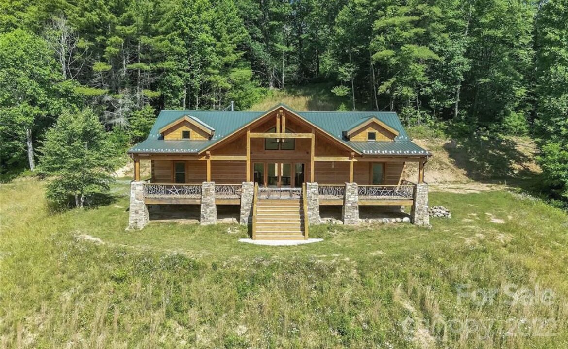 Photo of Outdoor in Elk Park