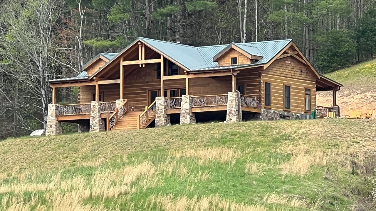 Photo of Outdoor in Elk Park