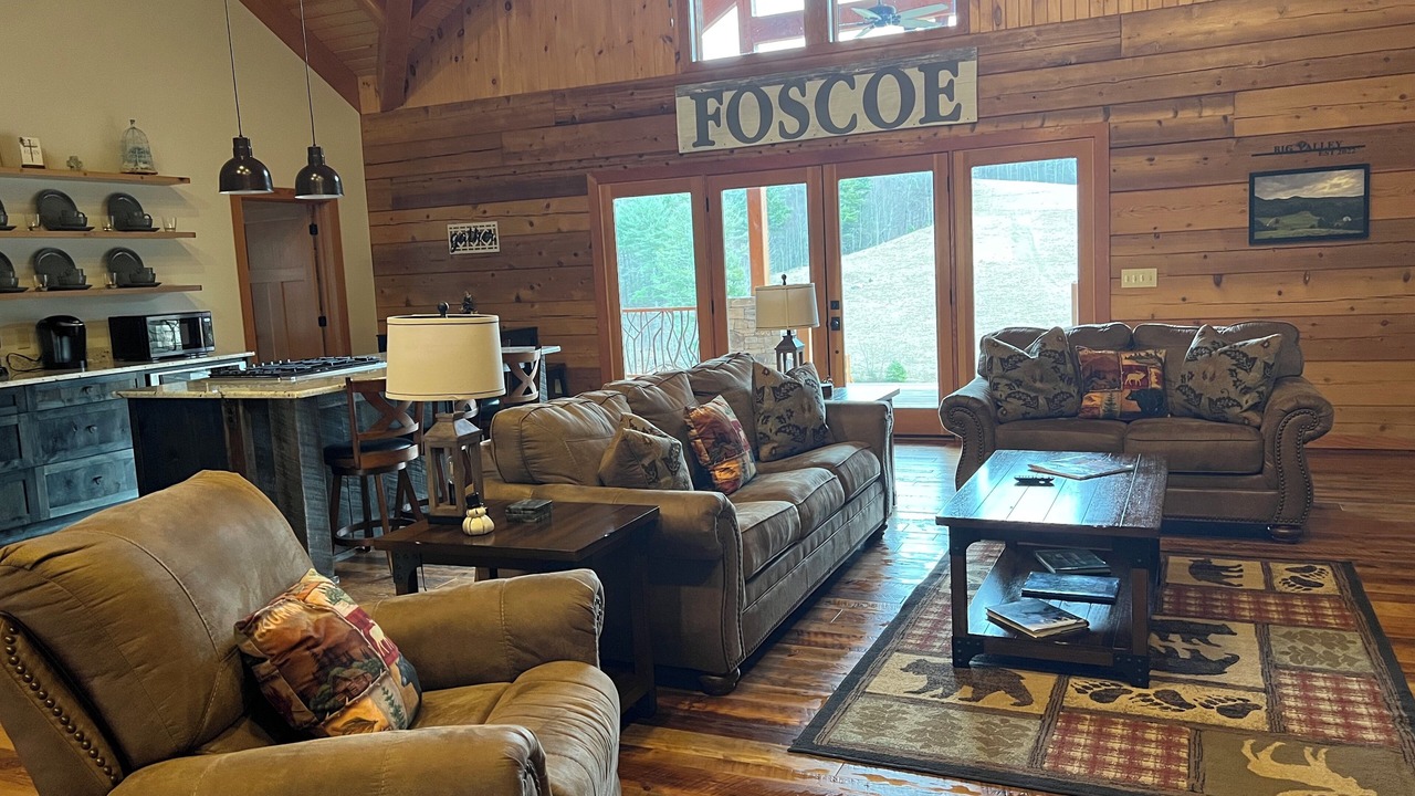 Photo of Livingroom in Elk Park