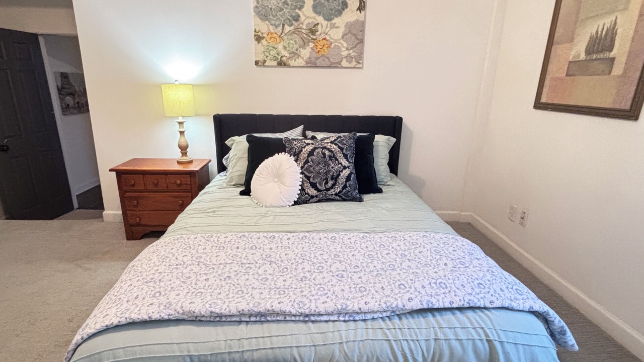 Photo of Bedroom in Columbia-Tusculum