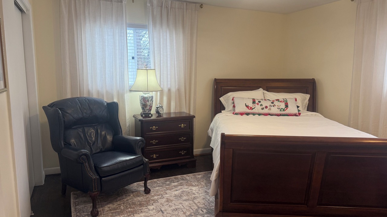 Photo of Bedroom in Cold Spring