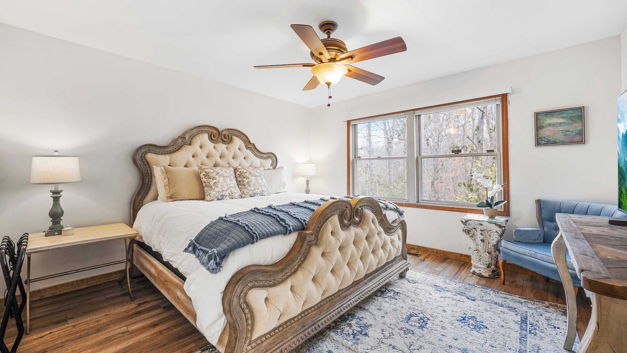Photo of Bedroom in Dandridge