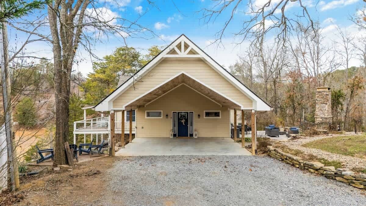 Photo of Outdoor in Dandridge