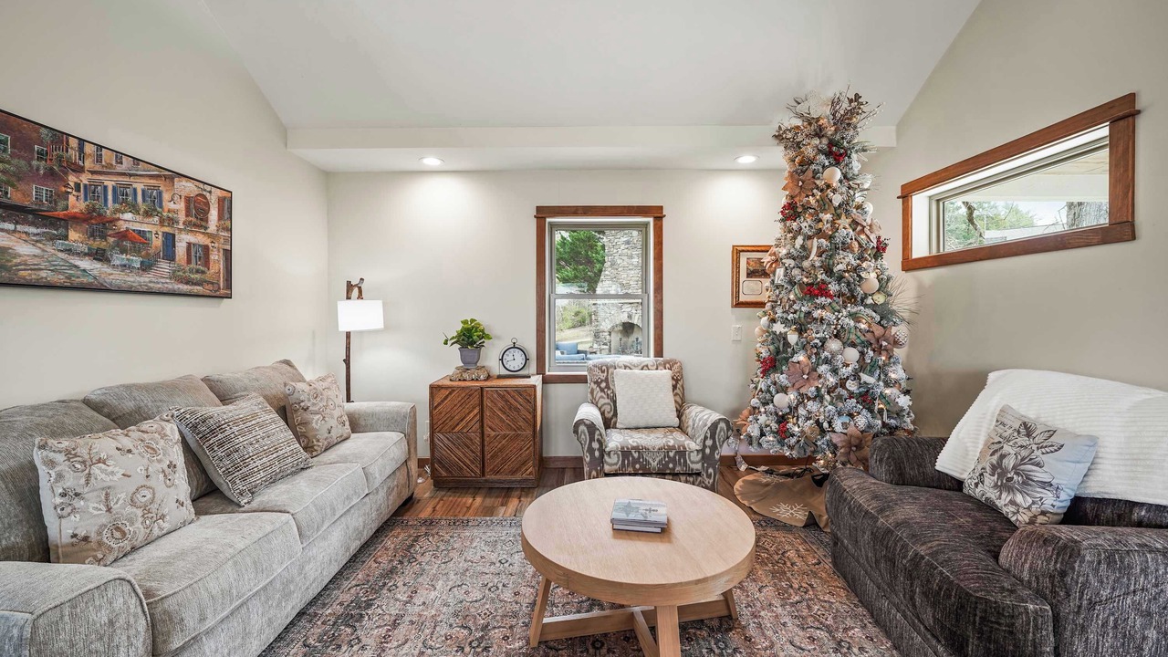 Photo of Livingroom in Dandridge