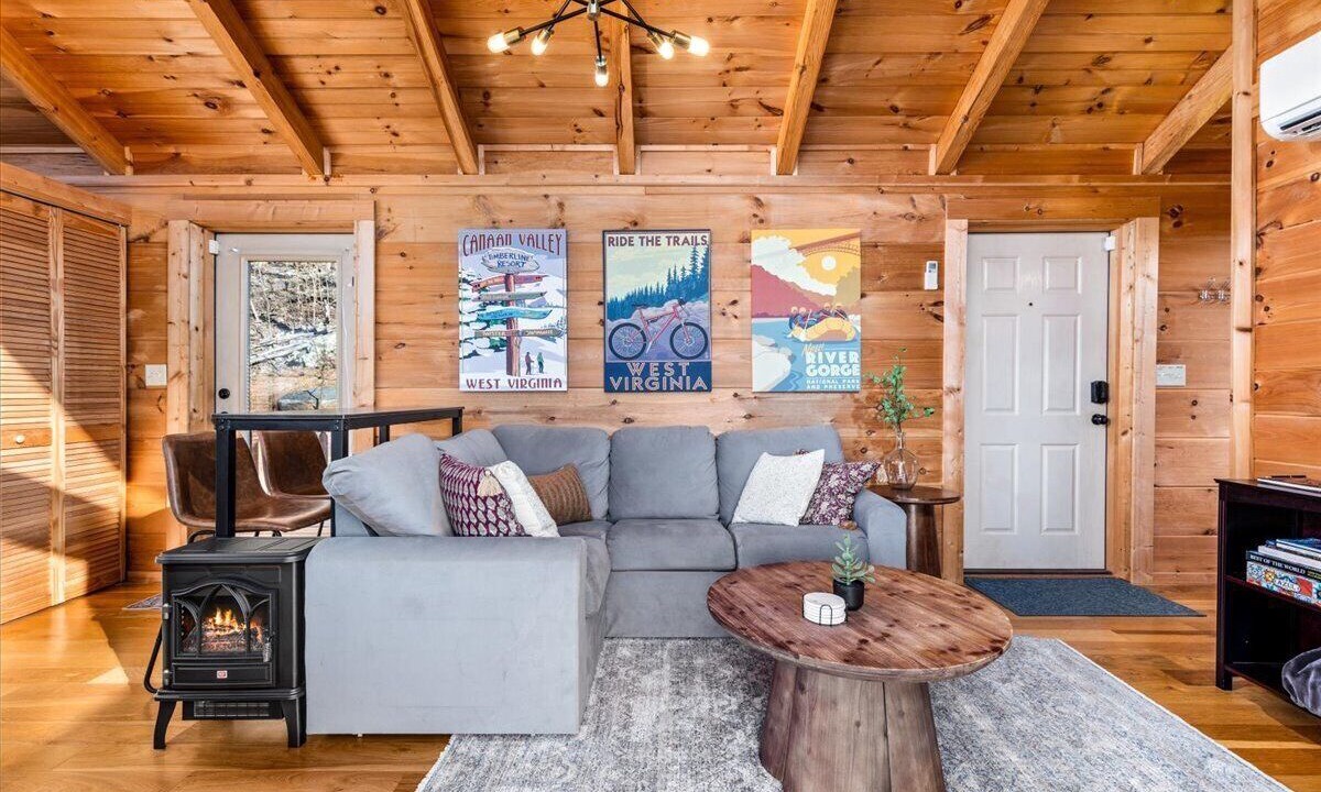 Photo of Livingroom in Great Cacapon