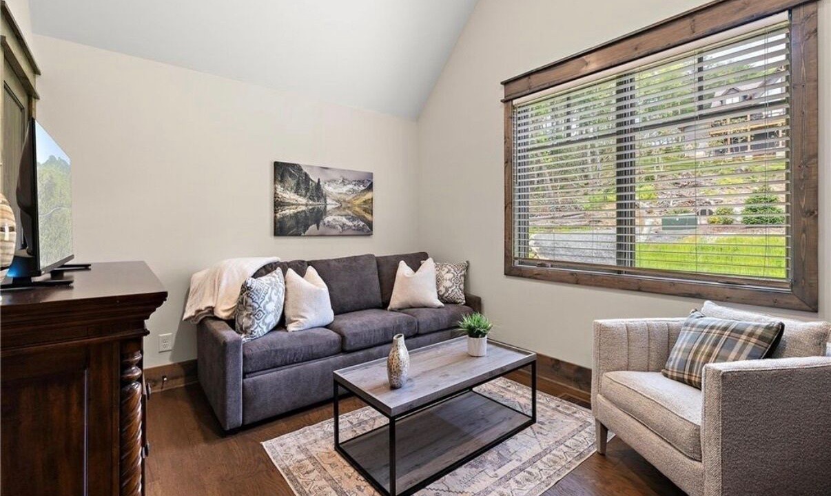 Photo of Livingroom in Elk Park