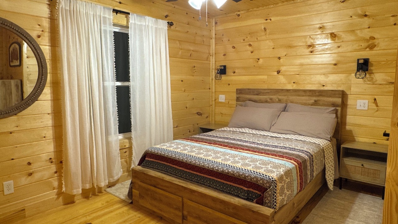 Photo of Bedroom in Newland