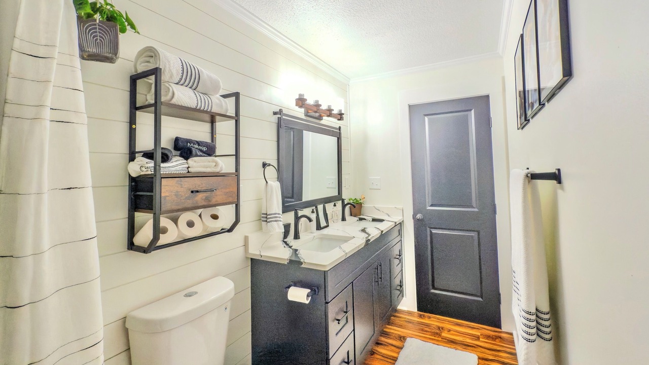 Photo of Bathroom in Corryton