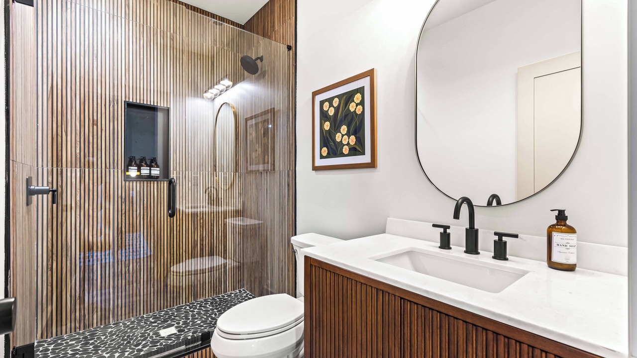 Photo of Bathroom in Black Mountain