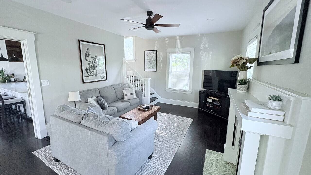 Photo of Livingroom in Oakley