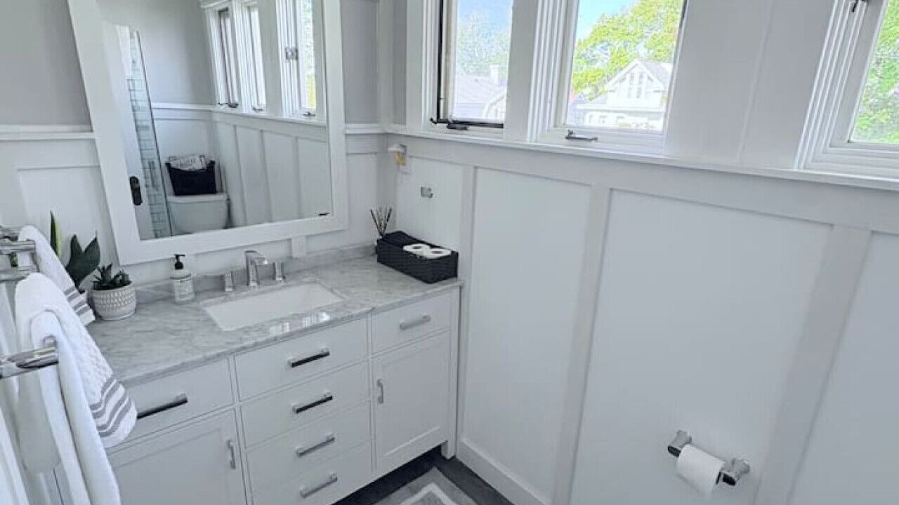 Photo of Bathroom in Oakley