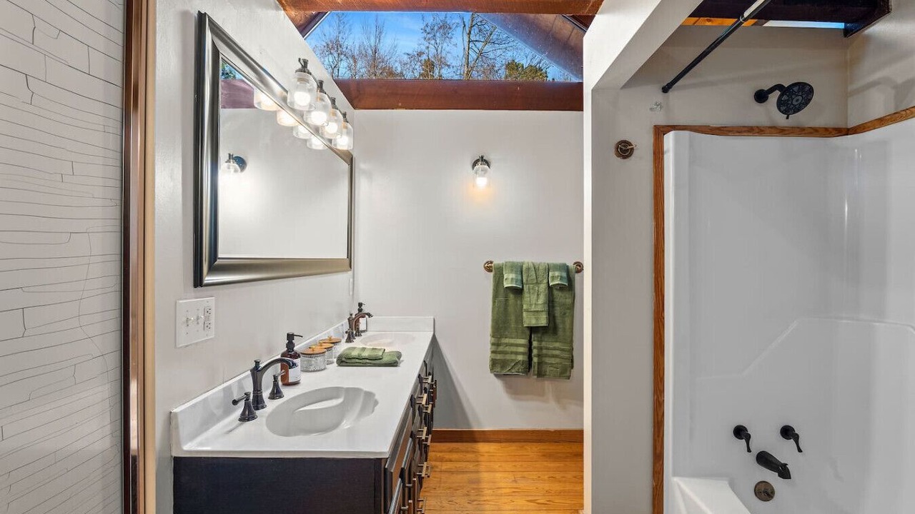 Photo of Bathroom in Black Mountain