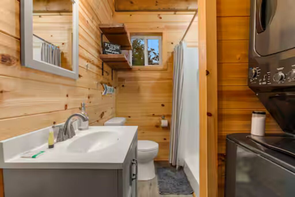 Photo of Bathroom in Stanton