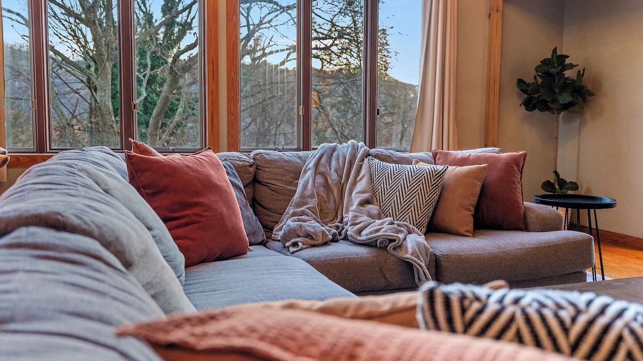 Photo of Livingroom in Black Mountain