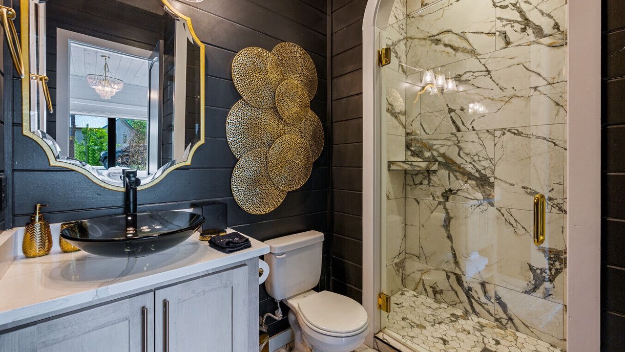 Photo of Bathroom in Chalet Village North