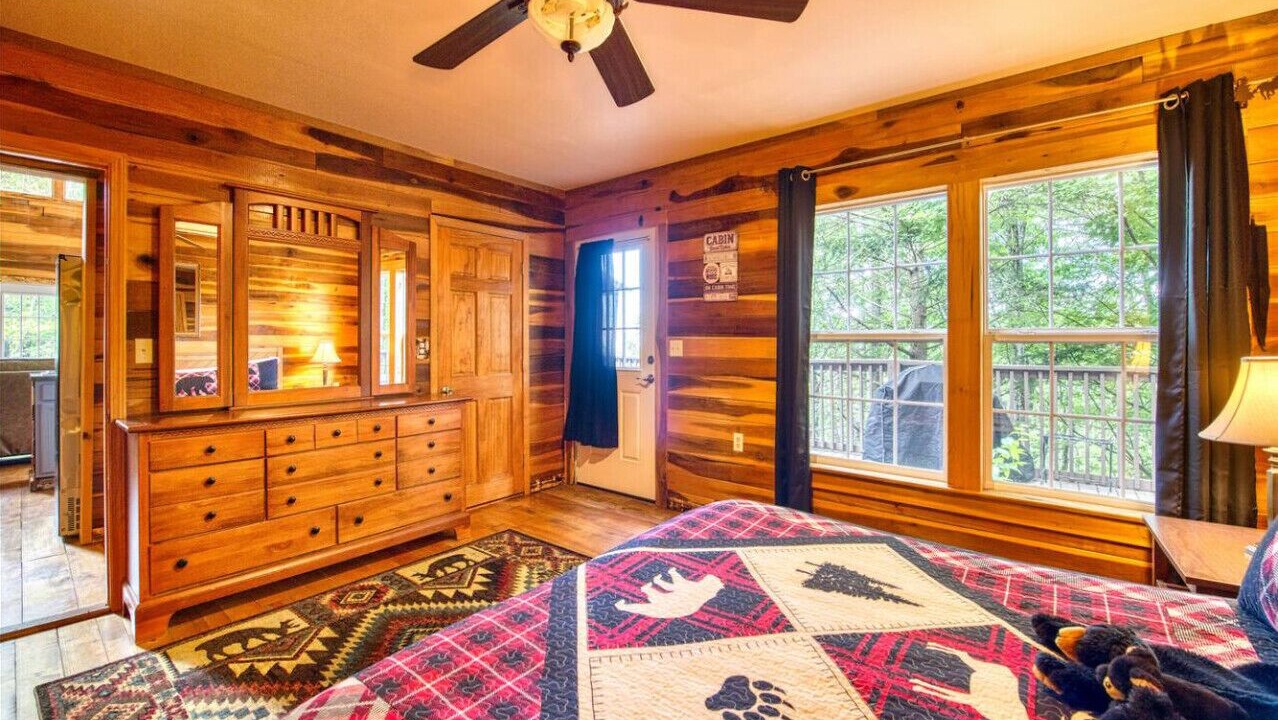 Photo of Bedroom in Maggie Valley