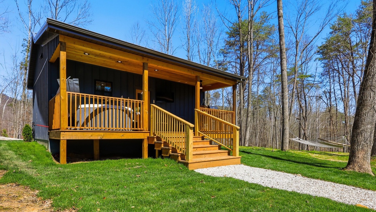 Photo of Outdoor in Clay City