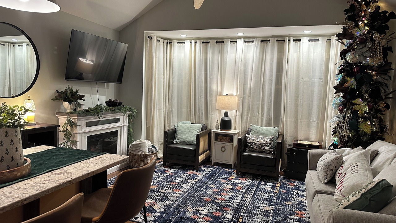 Photo of Livingroom in East Flat Rock