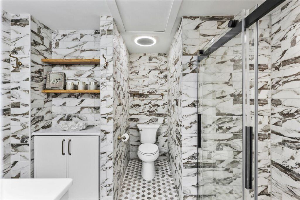 Photo of Bathroom in Old City