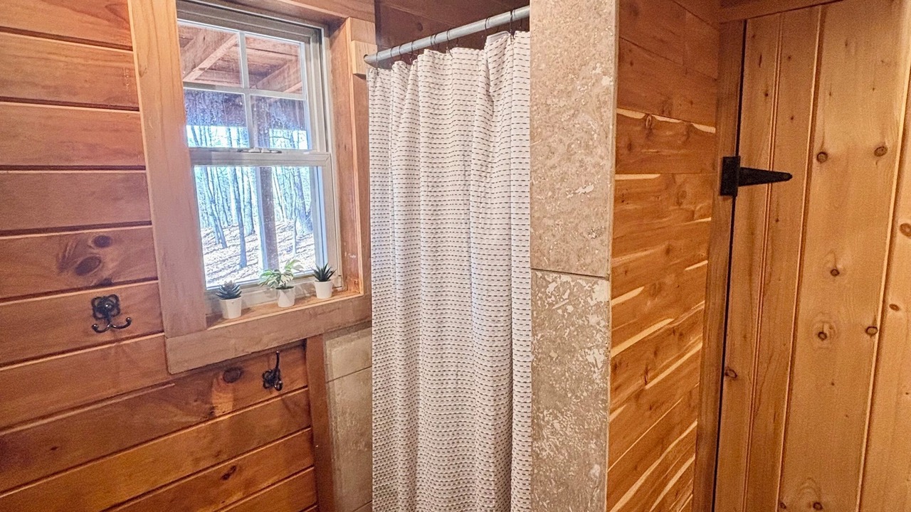 Photo of Bathroom in Stanton