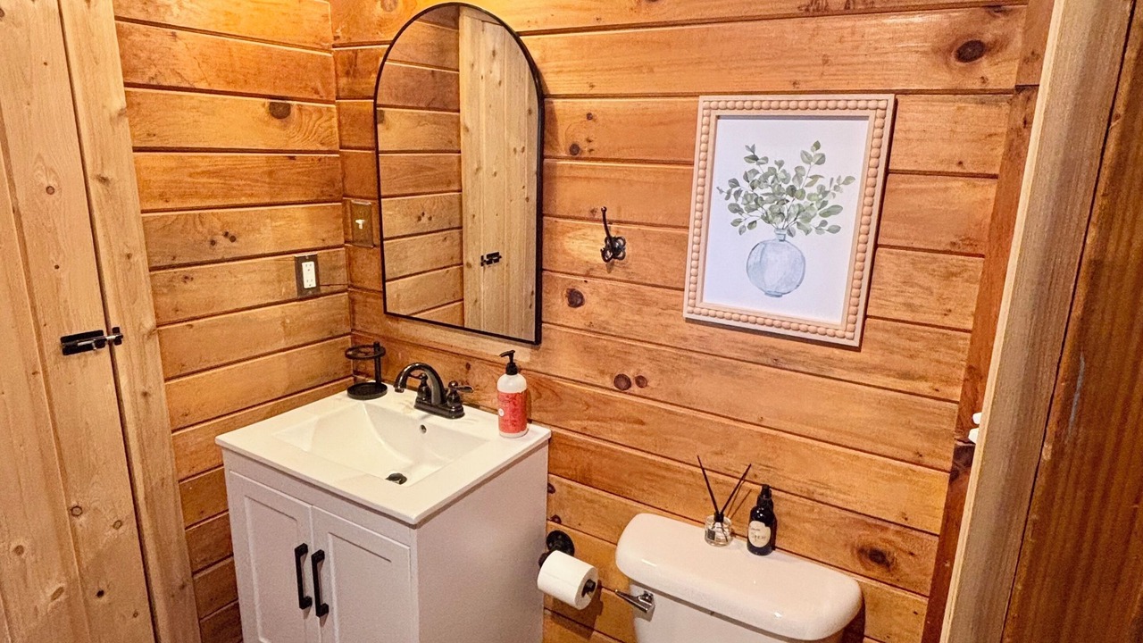 Photo of Bathroom in Stanton