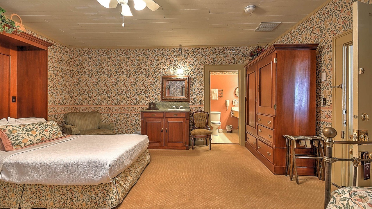 Photo of Bedroom in Jonesborough