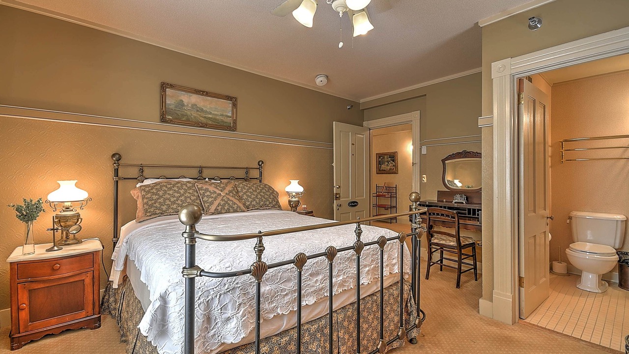 Photo of Bedroom in Jonesborough