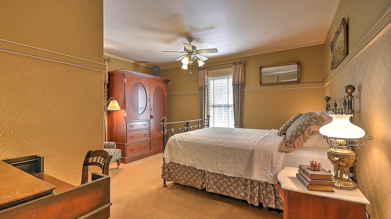 Photo of Bedroom in Jonesborough