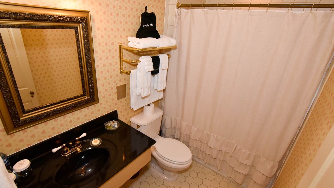 Photo of Bathroom in Jonesborough