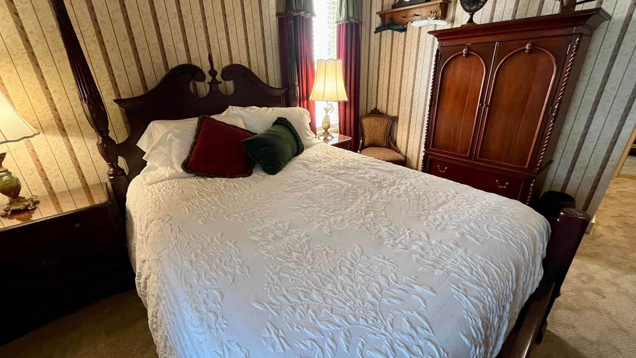Photo of Bedroom in Jonesborough