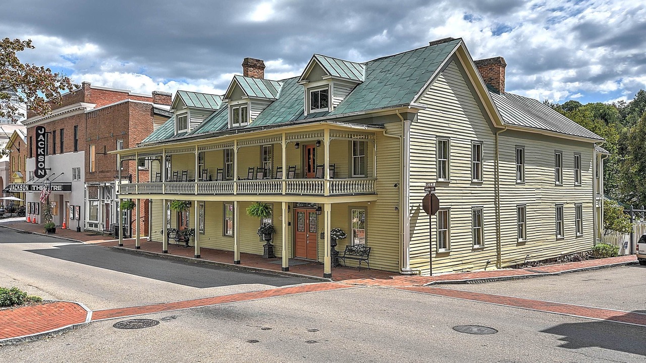 Photo of Others in Jonesborough