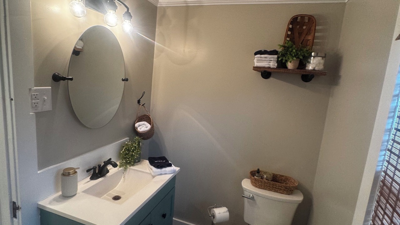 Photo of Bathroom in Williamstown
