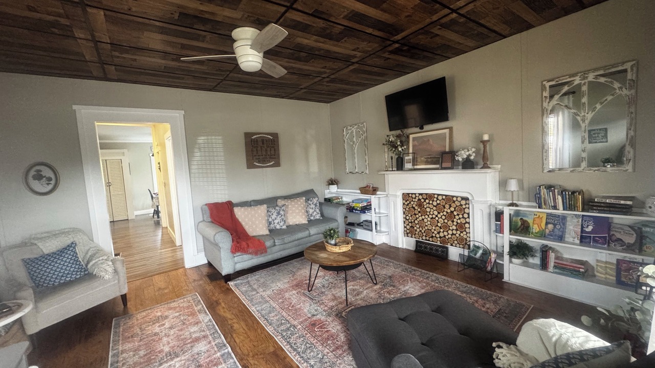 Photo of Livingroom in Williamstown