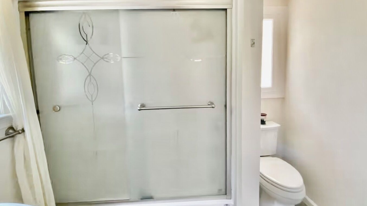 Photo of Bathroom in Harpers Ferry
