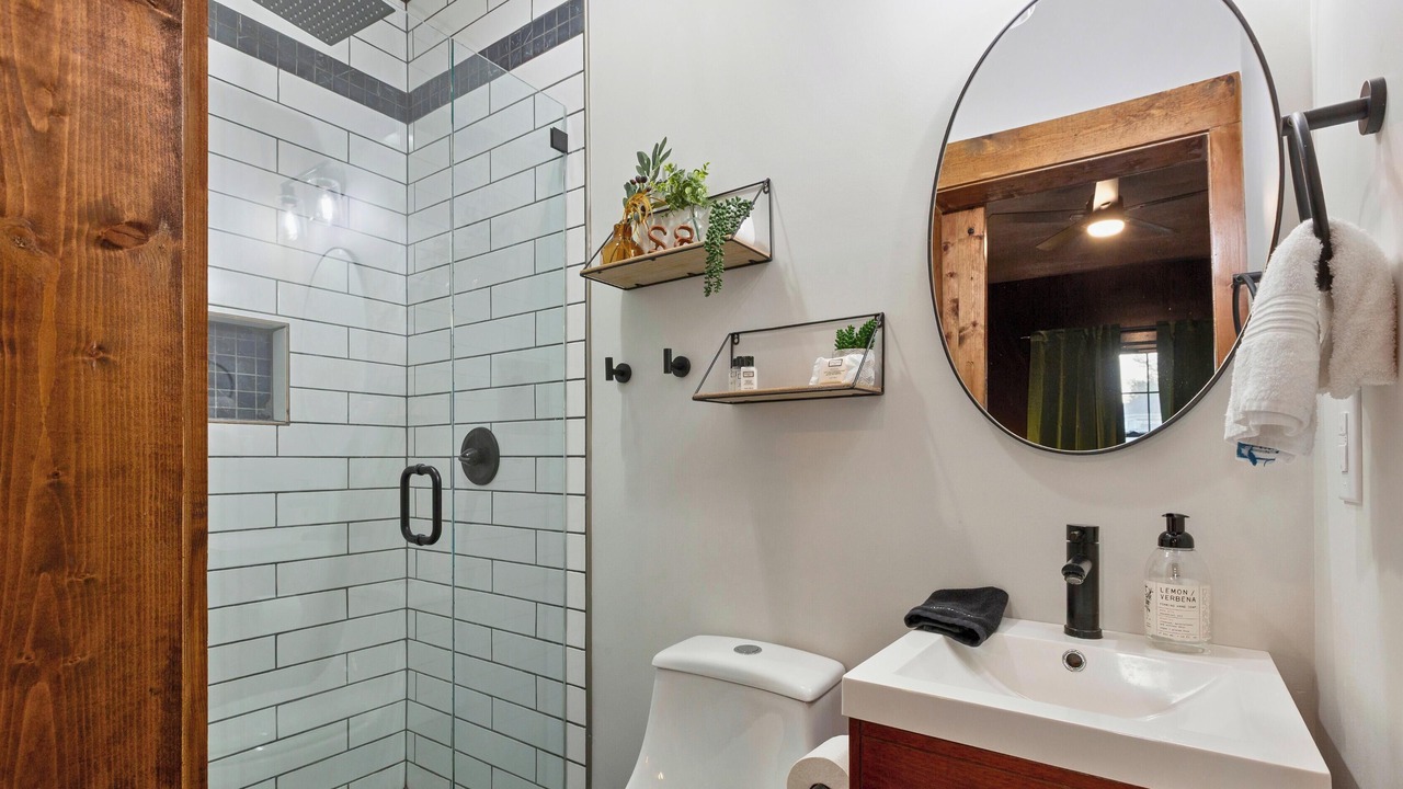 Photo of Bathroom in Shelbyville