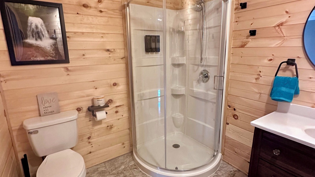 Photo of Bathroom in Pine Ridge