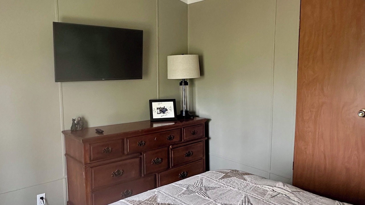 Photo of Bedroom in Pine Ridge