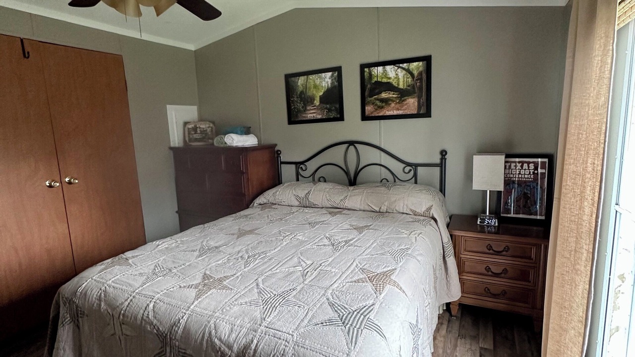 Photo of Bedroom in Pine Ridge