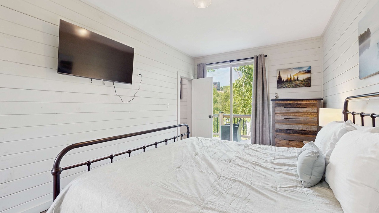 Photo of Bedroom in Sevierville