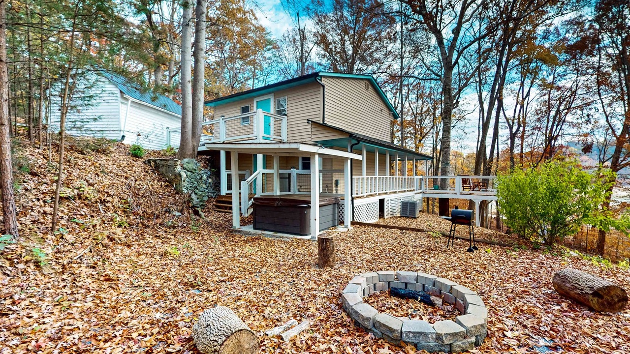 Photo of Patio Balcony in Dandridge