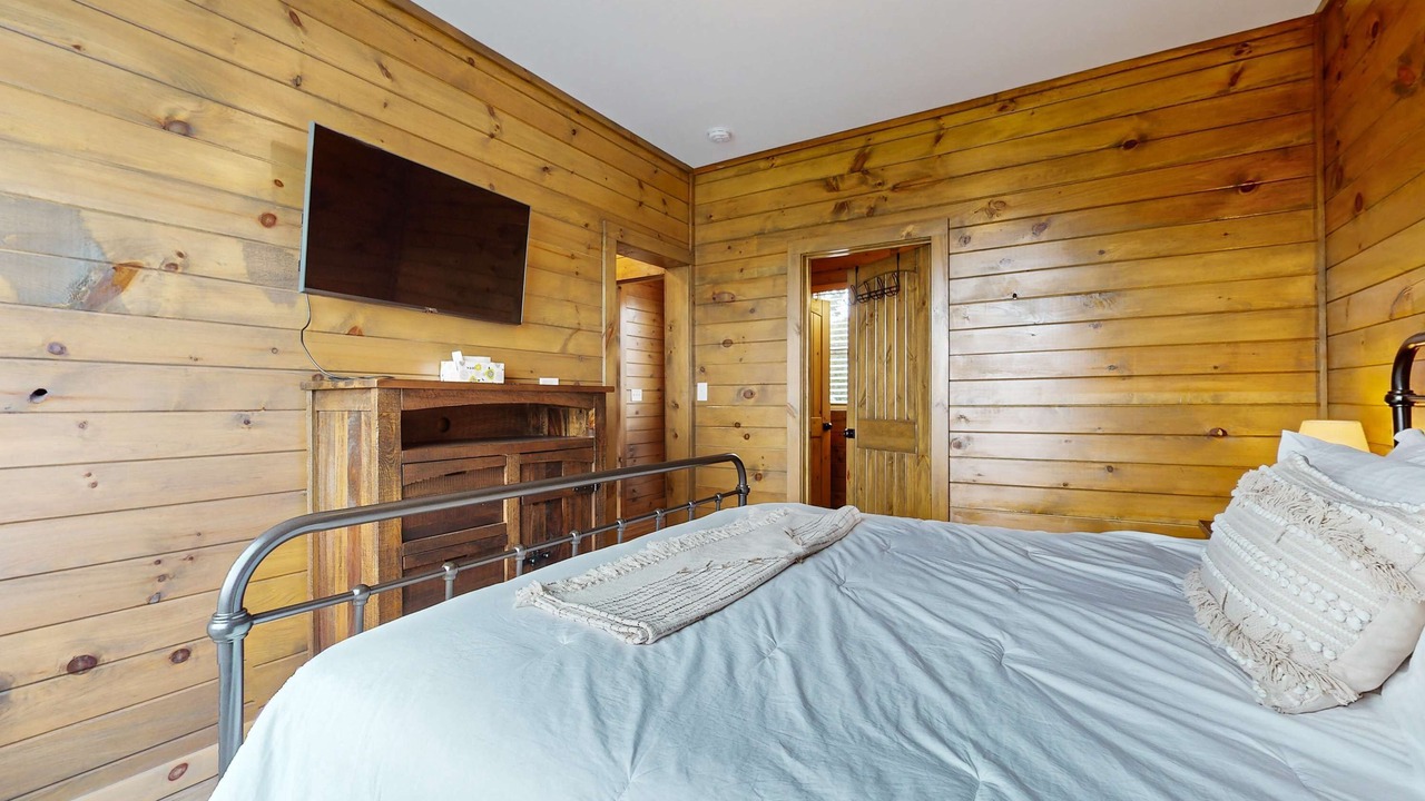 Photo of Bedroom in Sevierville
