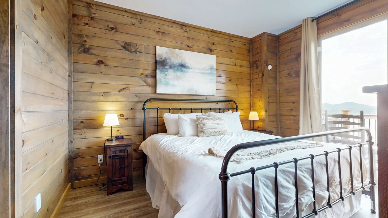 Photo of Bedroom in Sevierville