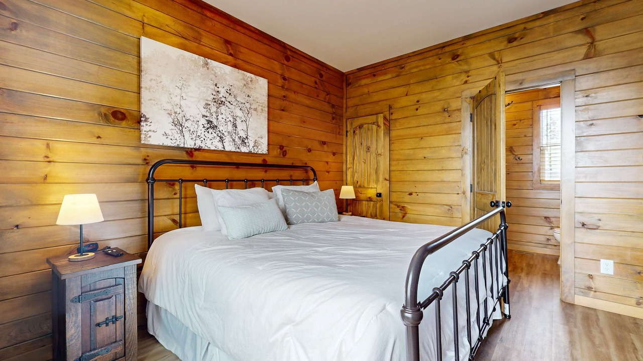 Photo of Bedroom in Sevierville