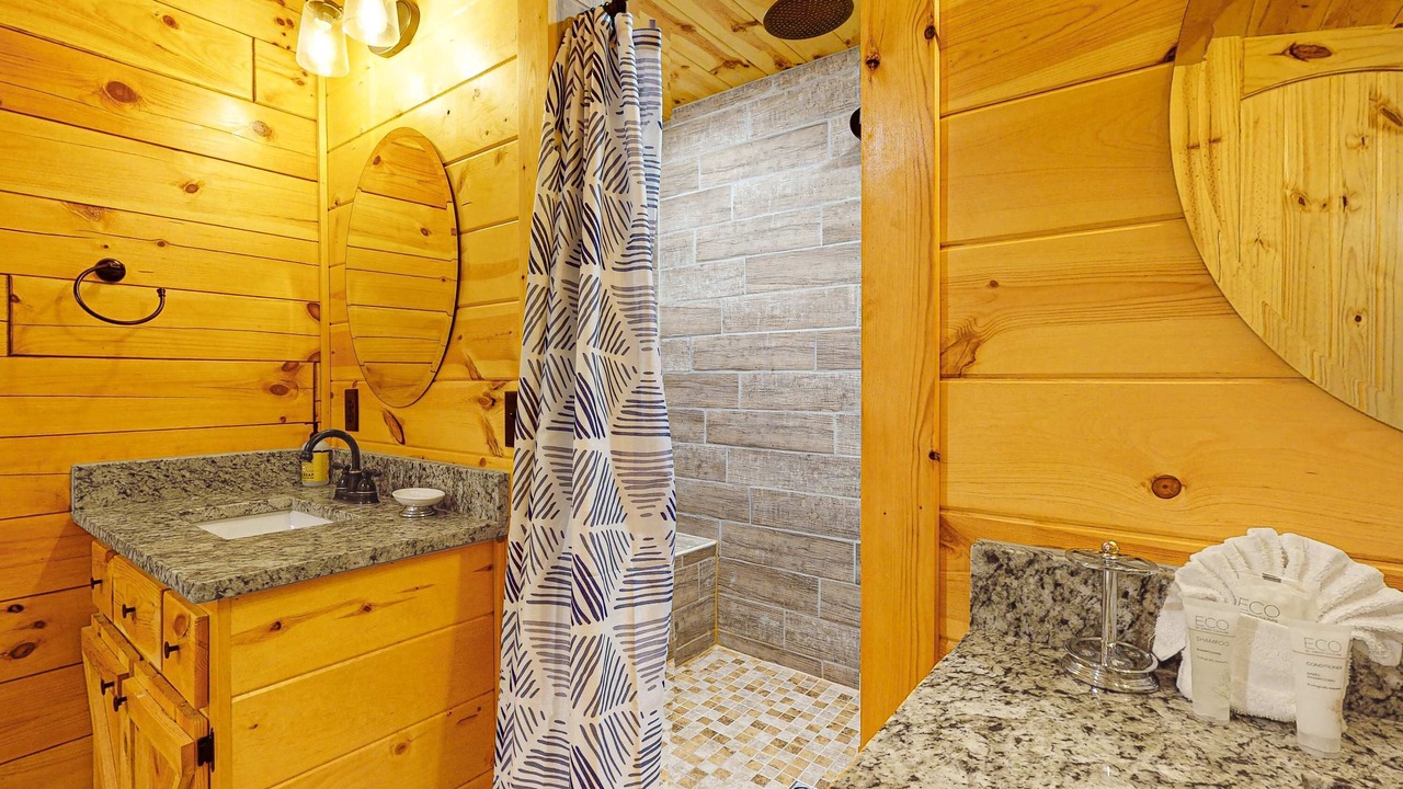 Photo of Bathroom in Chalet Village North