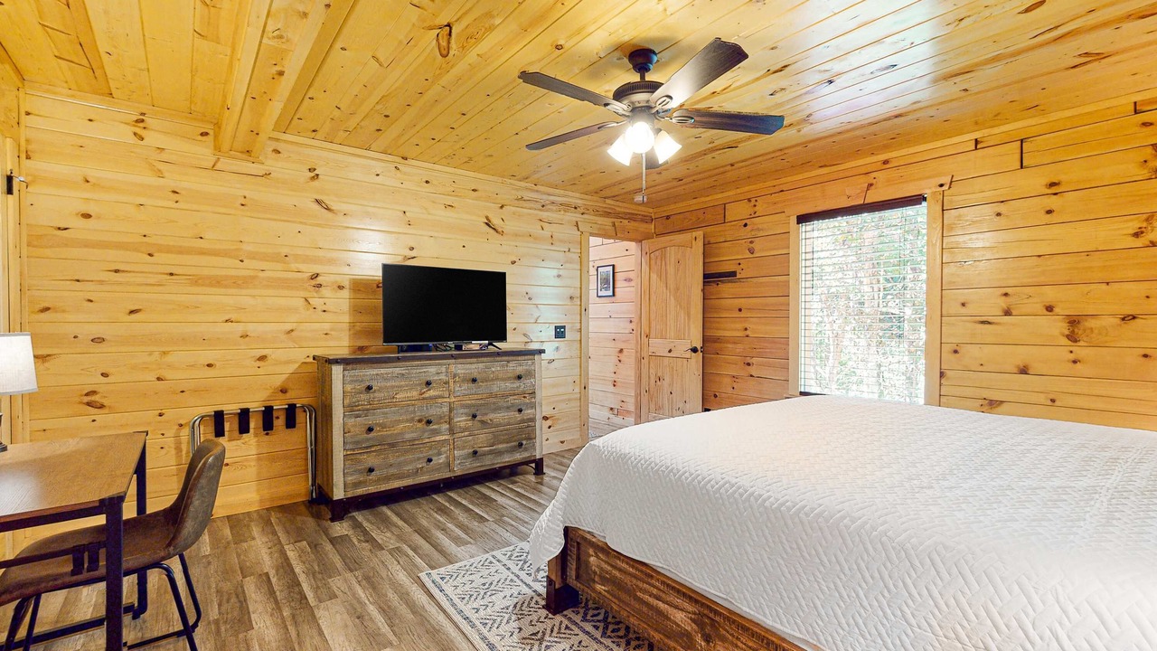 Photo of Bedroom in Chalet Village North