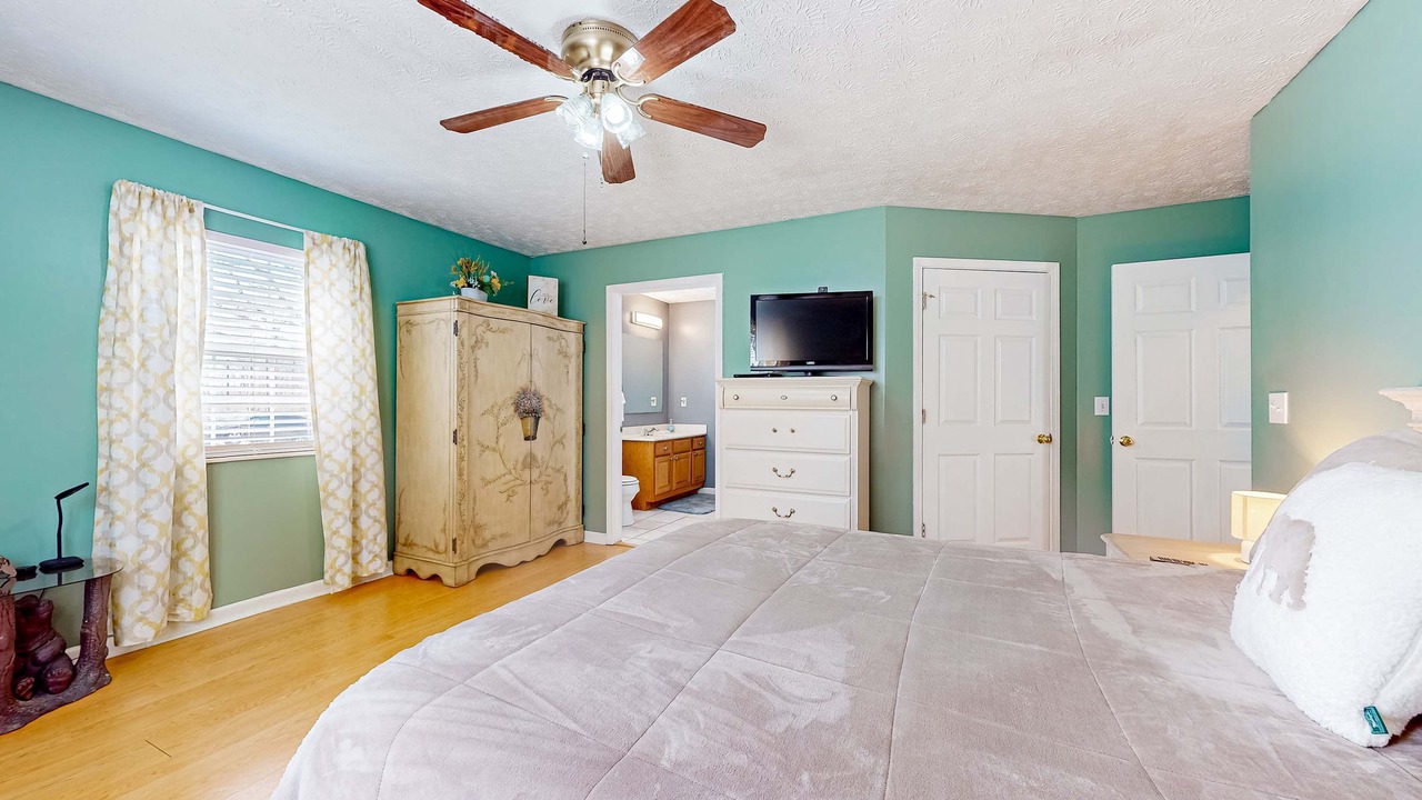 Photo of Bedroom in Dandridge
