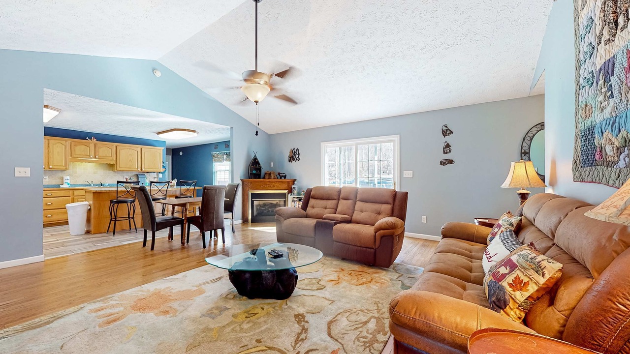 Photo of Livingroom in Dandridge