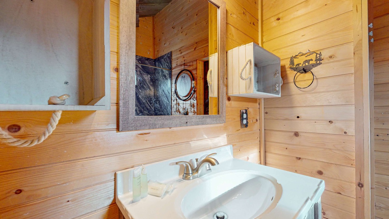 Photo of Bathroom in Chalet Village North